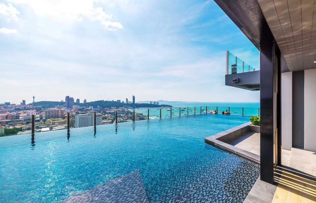 The Base Appartement Pattaya Buitenkant foto